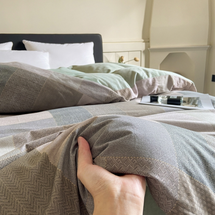 91家纺网 家纺一手货源 找家纺 大柏树 2025新款A类全棉磨毛印花单被套 布莱克