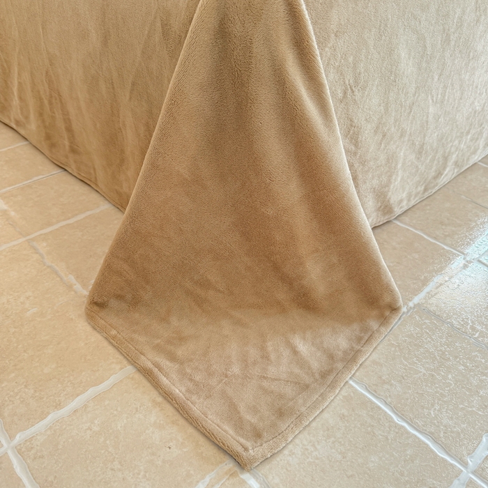 91家纺网 家纺一手货源 找家纺 大境 2024新款8斤A类230克牛奶绒提花烂花四件套床笠款床单款 郁见 米咖