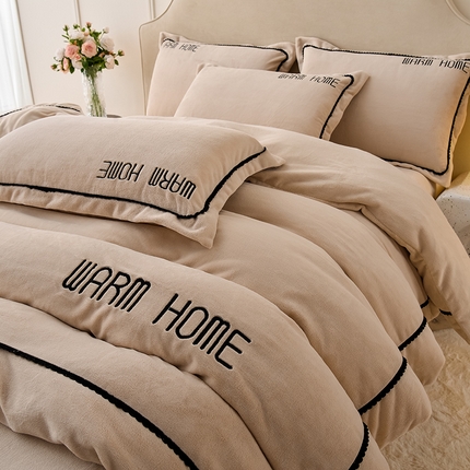 同田家纺 2024新款230克蓄暖高克重牛奶绒四件套 香槟