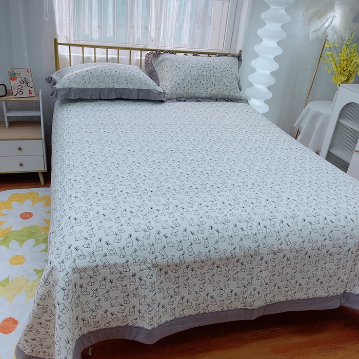 91家纺网 家纺一手货源 找家纺 暖居 2024新款包边豆豆被床盖四件套 兔耳朵