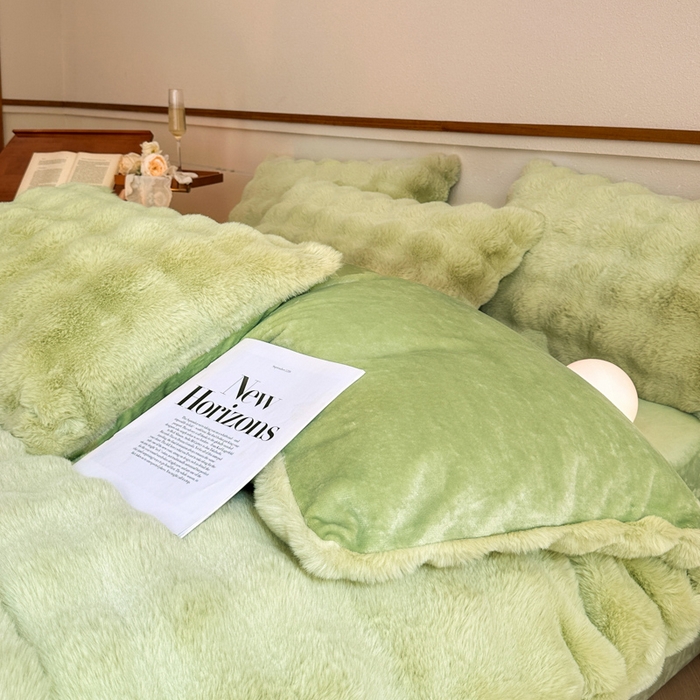91家纺网 家纺一手货源 找家纺 畅畅家纺 2024新款AB版冬季纯色七彩兔兔绒兔毛绒牛奶绒四件套 抹茶绿