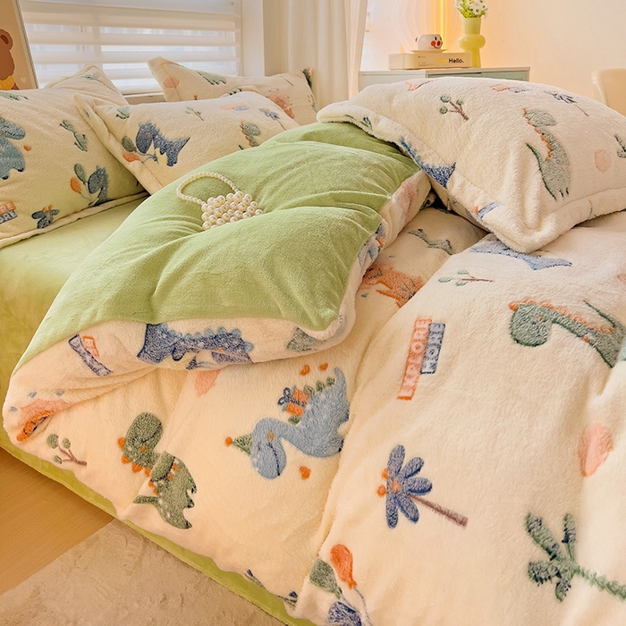 91家纺网 家纺一手货源 找家纺 2024新款加厚雪花绒印花单件被套-风格二（提供卖家秀 ） 恐龙宝贝(绿)