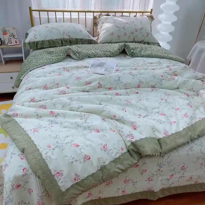 91家纺网 家纺一手货源 找家纺 暖居 2024新款包边豆豆被床盖四件套 蝶恋梦