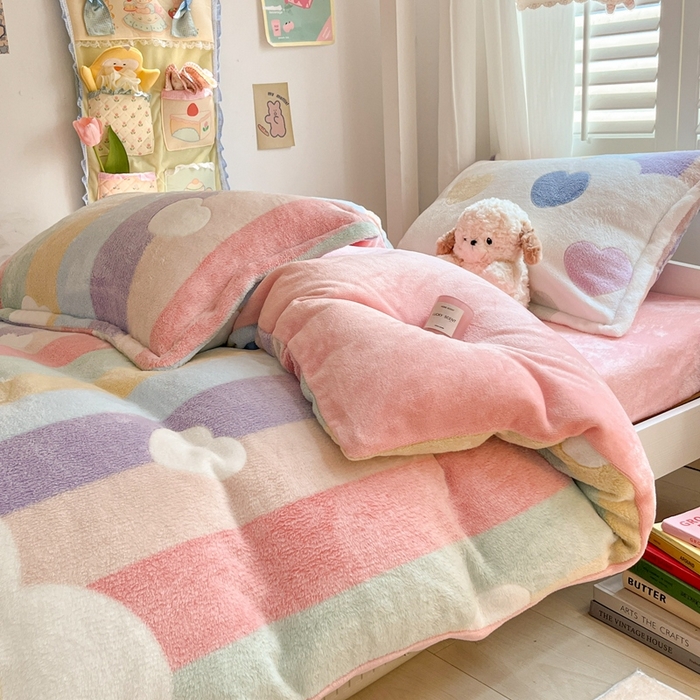 91家纺网 家纺一手货源 找家纺 川悦生活 2024新款立体雪花绒宿舍床笠款三件套四件套 彩虹爱心粉