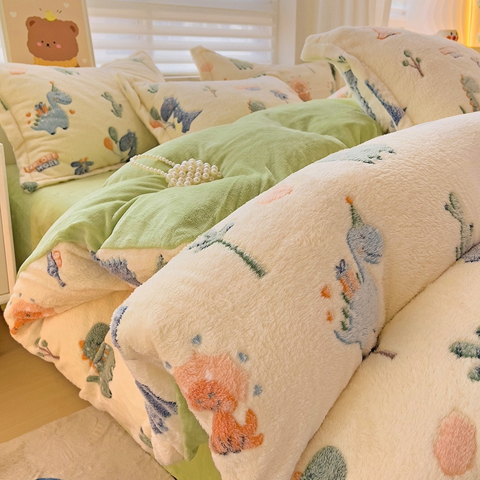 91家纺网 家纺一手货源 找家纺 2024新款加厚雪花绒印花单件被套-风格二（提供卖家秀 ） 恐龙宝贝(绿)