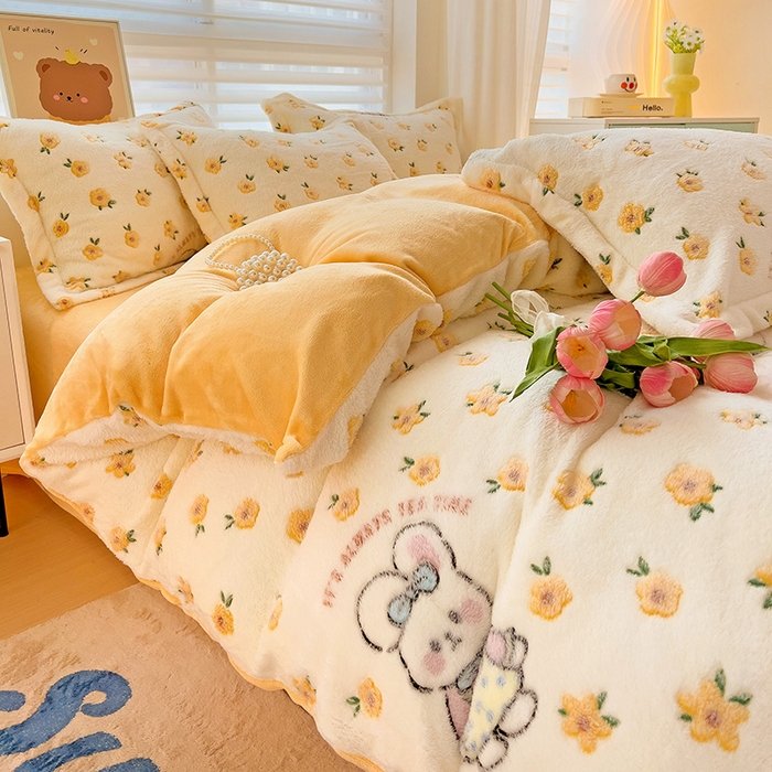 91家纺网 家纺一手货源 找家纺 2024新款加厚雪花绒印花四件套-风格二（提供卖家秀） 田园兔(黄)