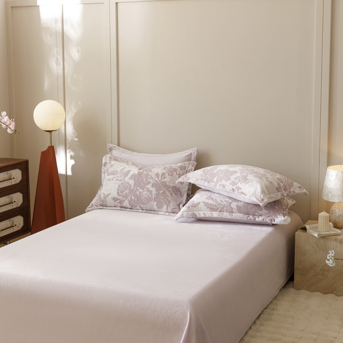 91家纺网 家纺一手货源 找家纺 （总）卡派 2024新款轻奢肌理纹雕花工艺款230克加厚牛奶绒四件套（提供买家秀 ）