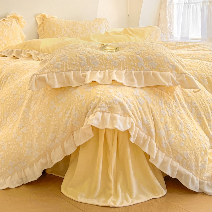 91家纺网 家纺一手货源 找家纺 2024新款加厚牛奶绒韩版雕花四件套风格1（温馨） 冬暖-黄