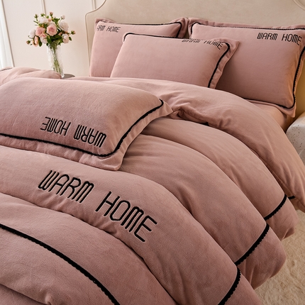 同田家纺 2024新款230克蓄暖高克重牛奶绒四件套 茶粉