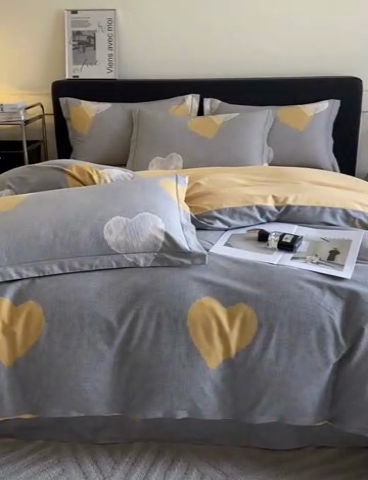 91家纺网 家纺一手货源 找家纺 大柏树 2025新款A类全棉磨毛印花四件套 哈米亚