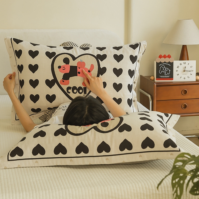 91家纺网 家纺一手货源 找家纺 2024新款全棉四层纱布枕套一对装纽扣款枕套 卡酷狗