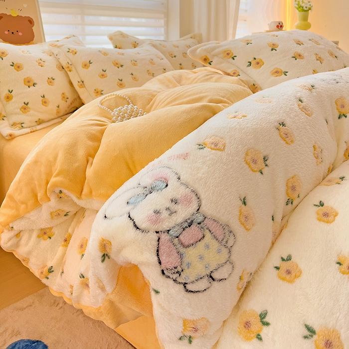91家纺网 家纺一手货源 找家纺 2024新款加厚雪花绒印花单件被套-风格二（提供卖家秀 ） 田园兔(黄)