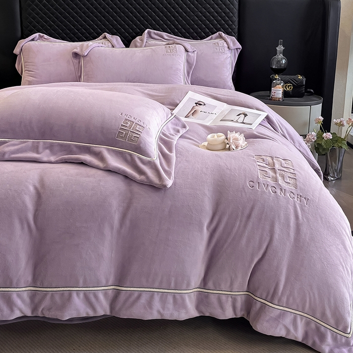 91家纺网 家纺一手货源 找家纺 露梦家纺 2025新款加厚保暖牛奶绒刺绣四件套 梵奢-罗兰紫