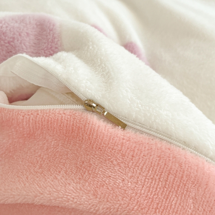 91家纺网 家纺一手货源 找家纺 川悦生活 2024新款立体雪花绒宿舍床笠款三件套四件套 彩虹爱心粉