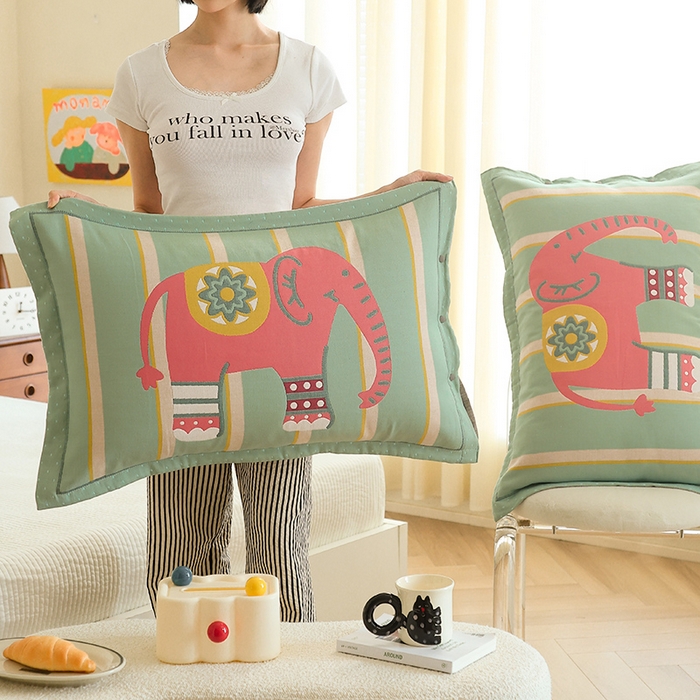 91家纺网 家纺一手货源 找家纺 2024新款全棉四层纱布枕套一对装纽扣款枕套 简约小象