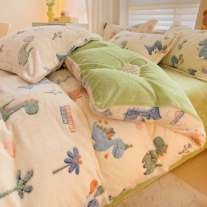 91家纺网 家纺一手货源 找家纺 2024新款加厚雪花绒印花单件被套-风格二（提供卖家秀 ） 恐龙宝贝(绿)