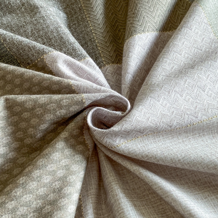 91家纺网 家纺一手货源 找家纺 大柏树 2025新款A类全棉磨毛印花四件套 布莱克