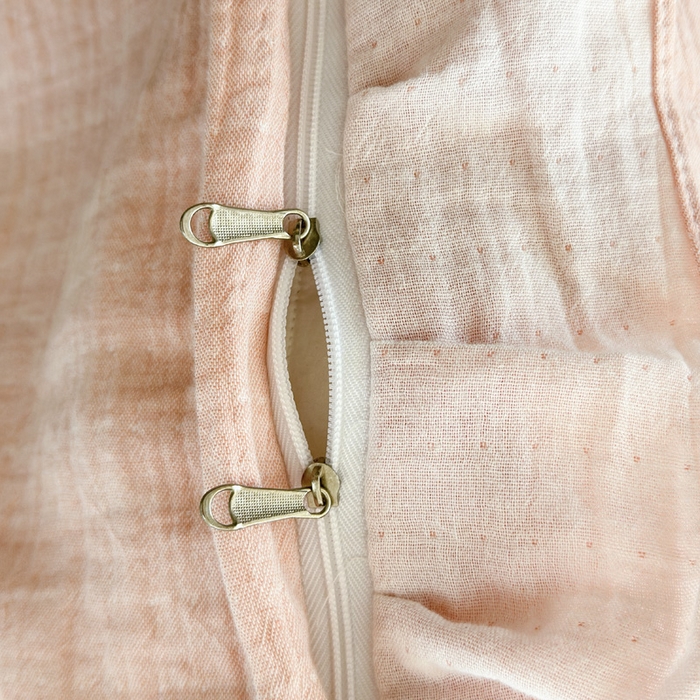 91家纺网 家纺一手货源 找家纺 2025新品全棉色织皱皱纱刺绣款四件套 稻香