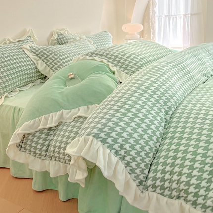 91家纺网 家纺一手货源 找家纺 2024新款加厚牛奶绒韩版雕花四件套风格1（温馨） 飞鸟