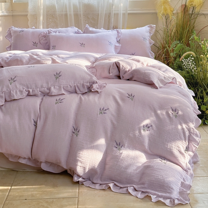 91家纺网 家纺一手货源 找家纺 2025新品全棉色织皱皱纱刺绣款四件套 花香