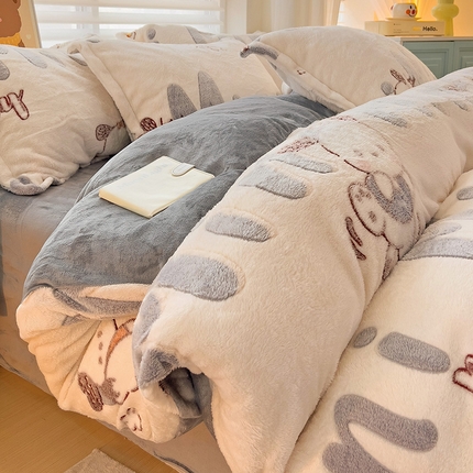 91家纺网 家纺一手货源 找家纺 （总）2024新款加厚雪花绒印花四件套-风格二（提供卖家秀）