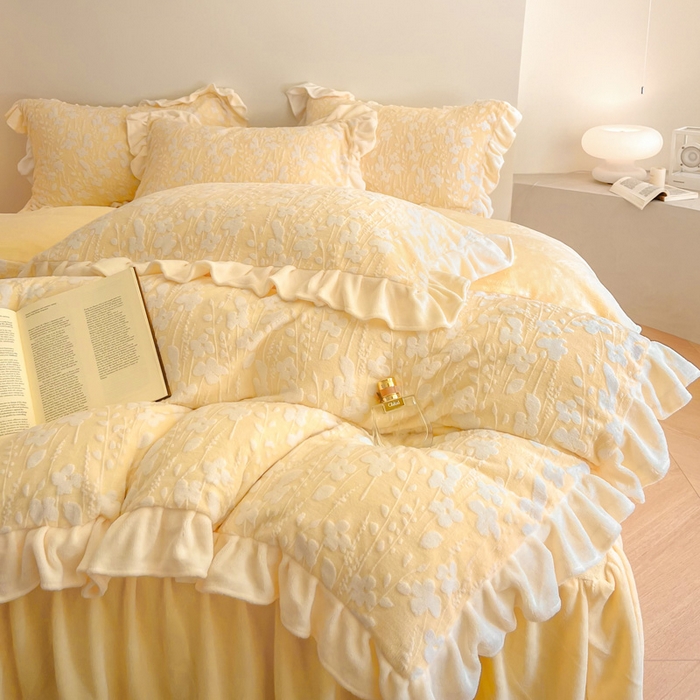 91家纺网 家纺一手货源 找家纺 2024新款加厚牛奶绒韩版雕花四件套风格1（温馨） 冬暖-黄