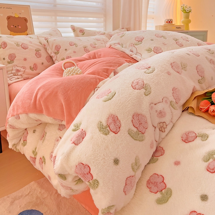 91家纺网 家纺一手货源 找家纺 2024新款加厚雪花绒印花四件套-风格二（提供卖家秀） 花花世界