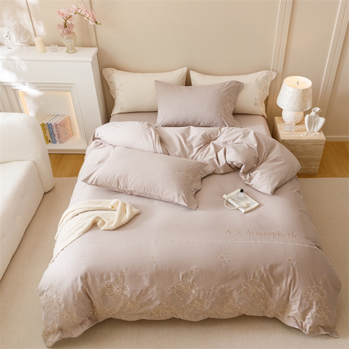 91家纺网 家纺一手货源 找家纺 艾莱家纺 2024新款A类新疆长绒棉加厚柔顺磨毛四件套-花开烂漫 花开烂漫-大麦灰