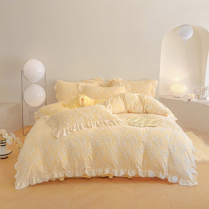 91家纺网 家纺一手货源 找家纺 2024新款加厚牛奶绒韩版雕花四件套风格1（温馨） 冬暖-黄