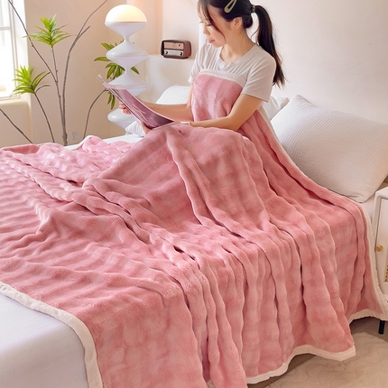 91家纺网 家纺一手货源 找家纺 （总）优选 2025新款托卡斯母婴级兔兔绒大泡泡毛毯安抚四季床盖双面牛奶绒床单