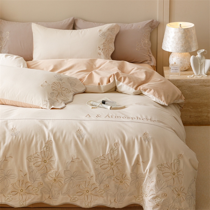 91家纺网 家纺一手货源 找家纺 艾莱家纺 2024新款A类新疆长绒棉加厚柔顺磨毛四件套-花开烂漫 花开烂漫-白鹭