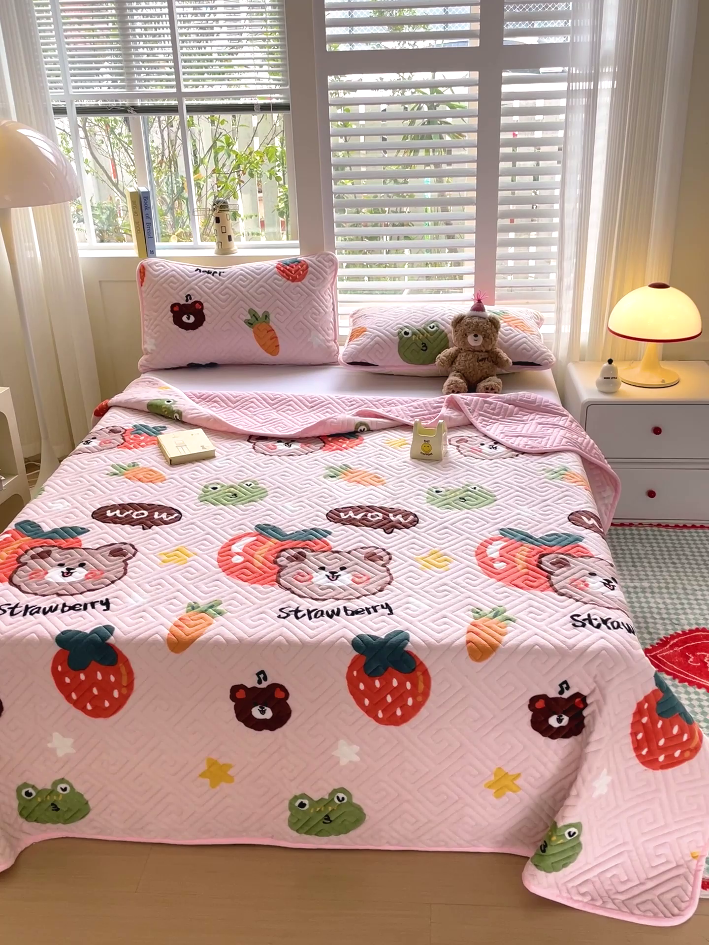 91家纺网 家纺一手货源 找家纺 羽爱 2024新款棉加绒床盖套件果酱熊