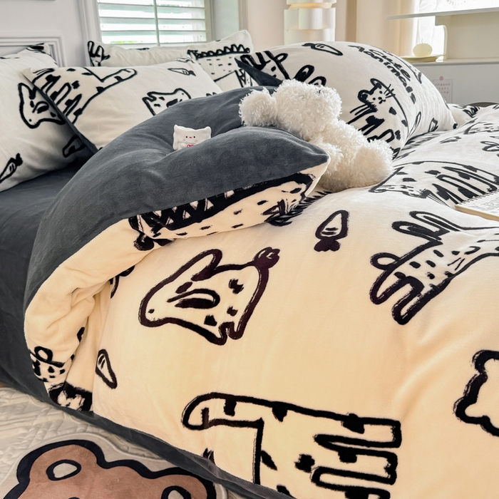 91家纺网 家纺一手货源 找家纺 简宜家居 2025新款牛奶绒印花四件套 简笔画