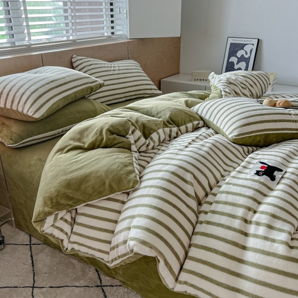 晨曦家纺 2024新款加厚无印风牛奶绒四件套 条纹猫咪-奶昔绿