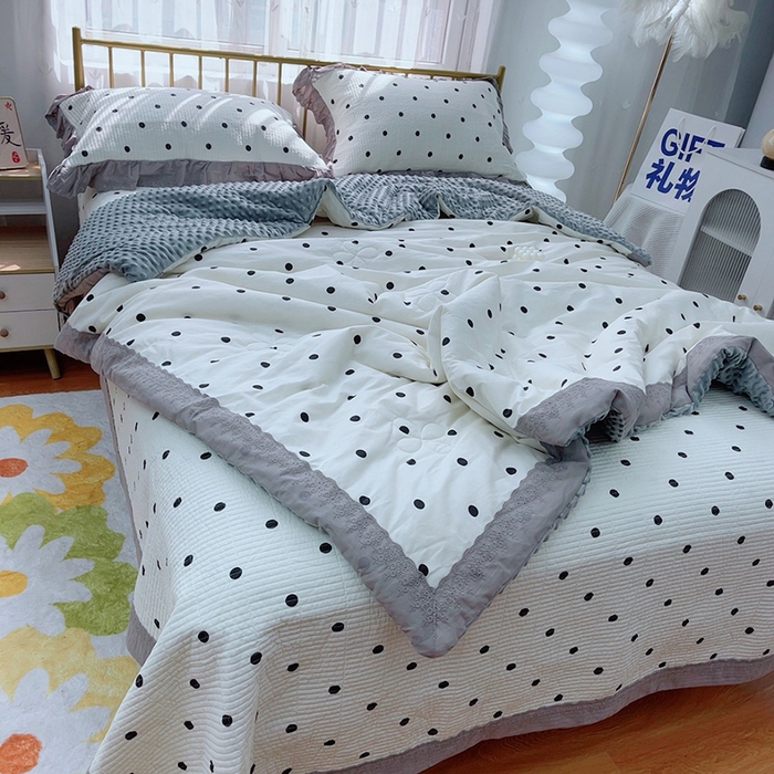 91家纺网 家纺一手货源 找家纺 暖居 2024新款包边豆豆被床盖四件套 经典小波点