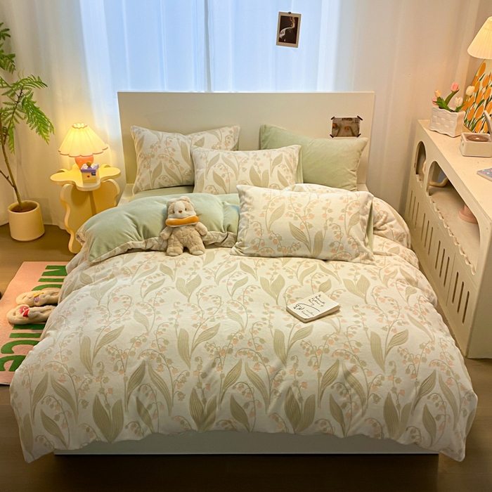 91家纺网 家纺一手货源 找家纺 呗旺鹿 2024新款高克重着色烂花雕花牛奶绒轻奢四件套 春日铃兰清新绿