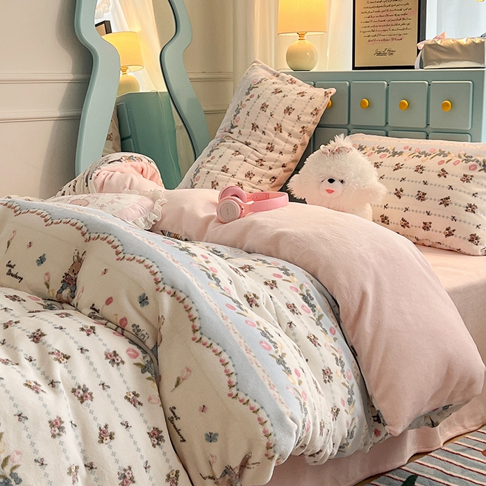 91家纺网 家纺一手货源 找家纺 昔可家纺 2024新款印花牛奶绒四件套系列-复古小清新系列 郁金香花花兔