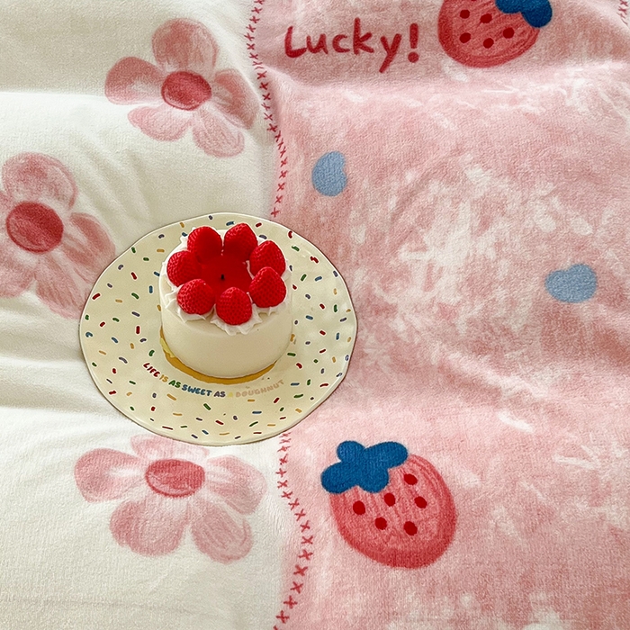 91家纺网 家纺一手货源 找家纺 昔可家纺 2024新款印花牛奶绒四件套系列-2023年热款系列 油画小兔