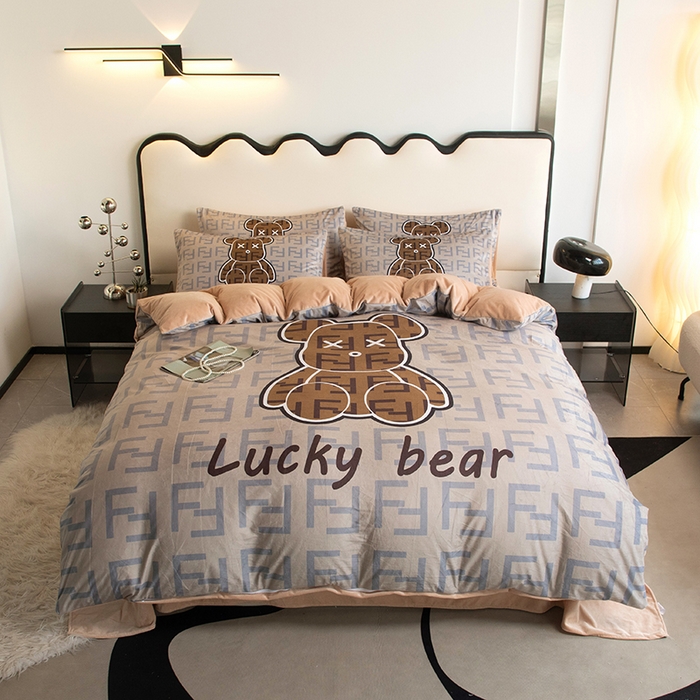 91家纺网 家纺一手货源 找家纺 色鬼布艺 2024新款婴儿绒数码印花牛奶绒四件套仿大牌直播爆款网红款 咔芬