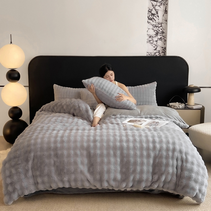 91家纺网 家纺一手货源 找家纺 品乐家纺 2024新款A类泡泡兔绒单被套 泡泡  星空灰