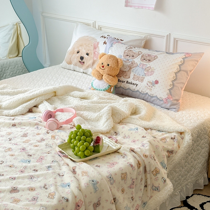 91家纺网 家纺一手货源 找家纺 昔可家纺 2024新款羊羔绒牛奶绒毛毯系列（三）-场景二-卡通系列 油画小萌物