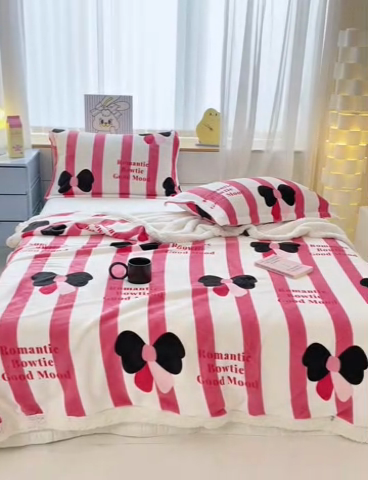 91家纺网 家纺一手货源 找家纺 花伞家居 2024直播新款牛奶绒羊羔绒多功能复合拉链被套款毛毯 毛毯-甜酷少女