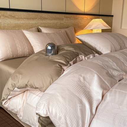 91家纺网 家纺一手货源 找家纺 琪格格2024新款纯棉贡缎大提花四件套纯棉贡缎提花-麦穗咖