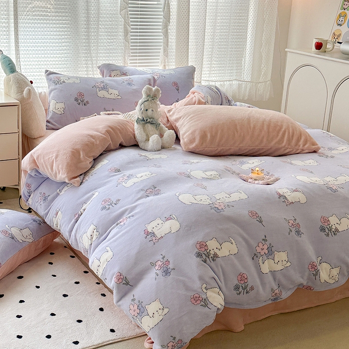 91家纺网 家纺一手货源 找家纺 昔可家纺 2024新款印花牛奶绒四件套系列-2023年热款系列 花花小猫咪