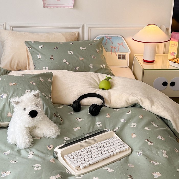 91家纺网 家纺一手货源 找家纺 昔可家纺 2024新款秋冬新款棉加牛奶绒四件套 伙伴狗狗