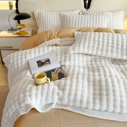 91家纺网 家纺一手货源 找家纺 玖琳家纺 2024新款A类大泡泡懒兔毛绒+牛奶绒四件套 白色