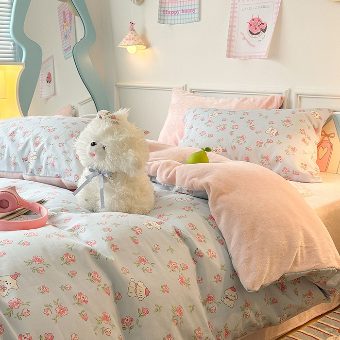 91家纺网 家纺一手货源 找家纺 昔可家纺 2024新款秋冬新款棉加牛奶绒四件套 花花小奶狗