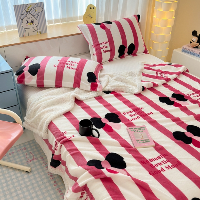 91家纺网 家纺一手货源 找家纺 花伞家居 2024直播新款牛奶绒羊羔绒多功能复合拉链被套款毛毯 毛毯-甜酷少女