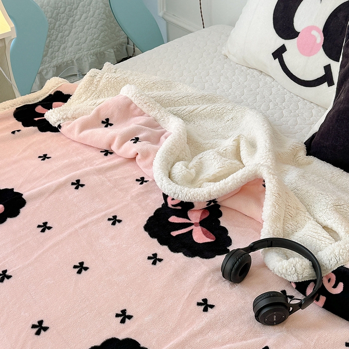 91家纺网 家纺一手货源 找家纺 昔可家纺 2024新款羊羔绒牛奶绒毛毯系列（三）-场景二-少女风系列 蕾系少女