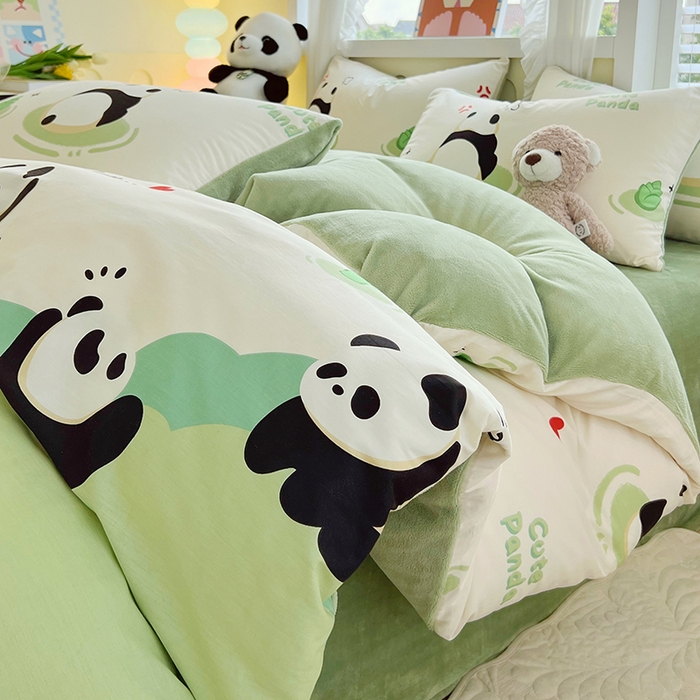 91家纺网 家纺一手货源 找家纺 金鑫汇家纺 2024年新款棉加绒印花四件套保暖牛奶绒法莱绒水晶绒棉加绒-熊猫乐园